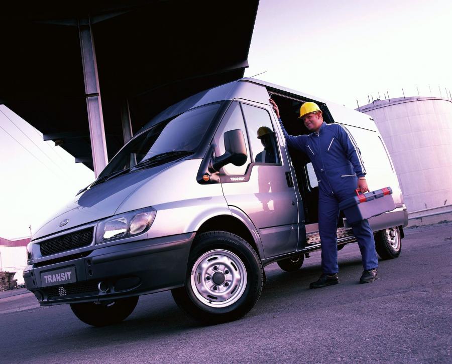  Ford Transit 2000 года  (фото 8 из 109)